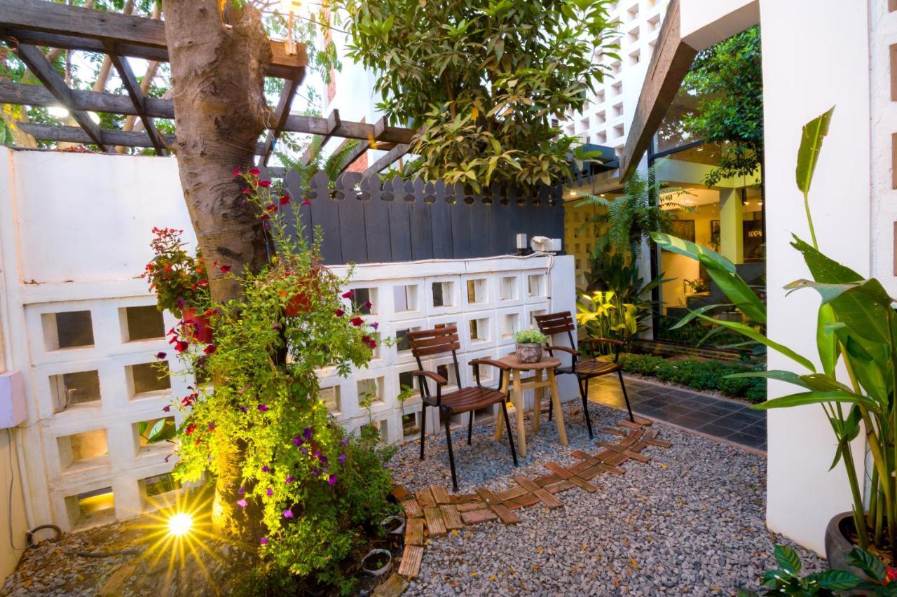 1004 Boutique Hotel Сиемрип Экстерьер фото
